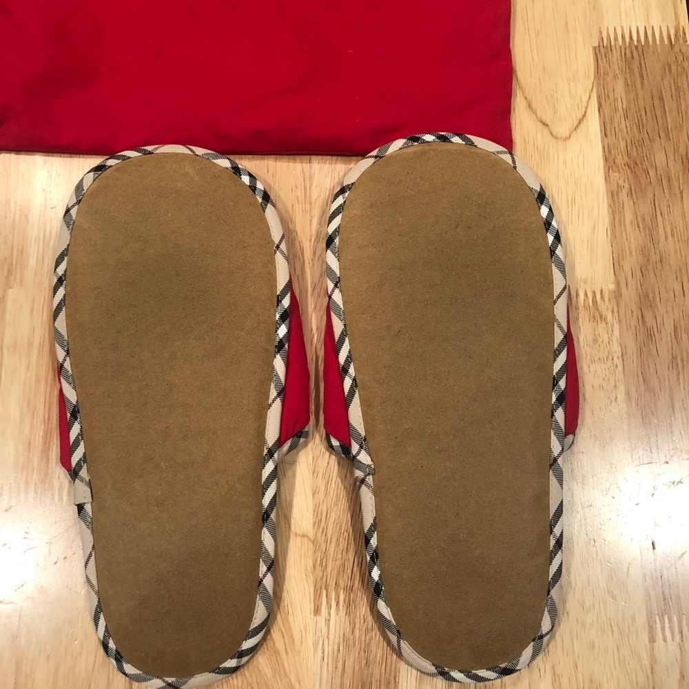 Burberry Bedroom Slippers NWOT - Picture 3 of 9